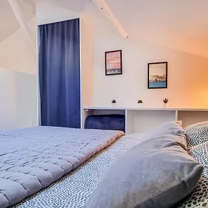 le-studio-de-vera-wifi-intra-muros-of-avignon-1-bedroom-3-pers.aixenprovencehotels.org/